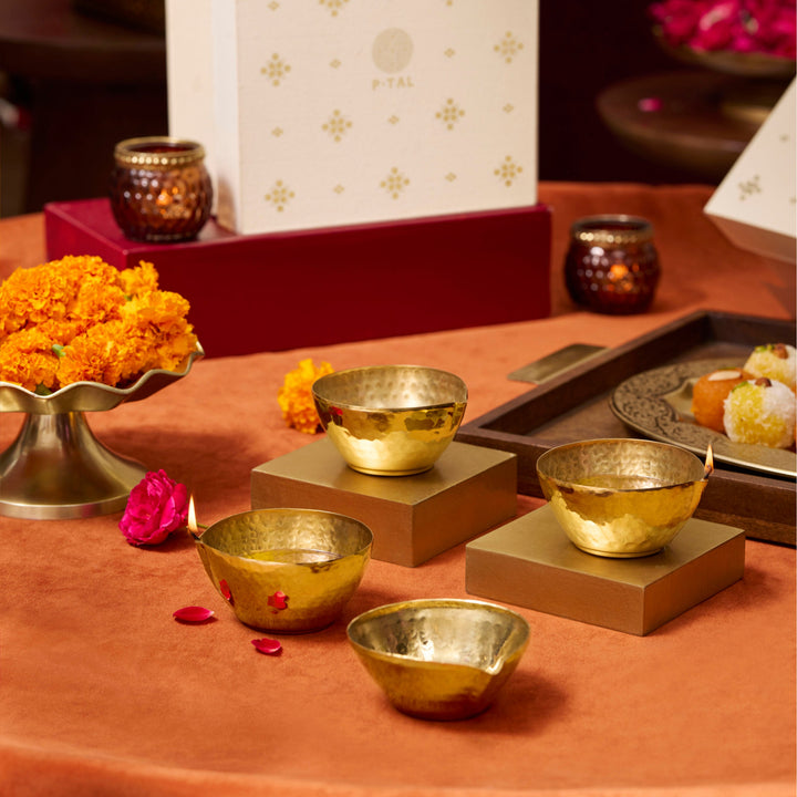 Brass Diya (set of 4 in gift box)