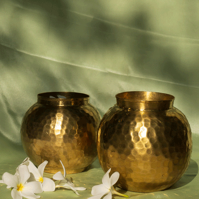 brass round vase